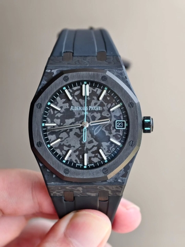AUDEMARS PIGUET DiW Voidline AP 15500