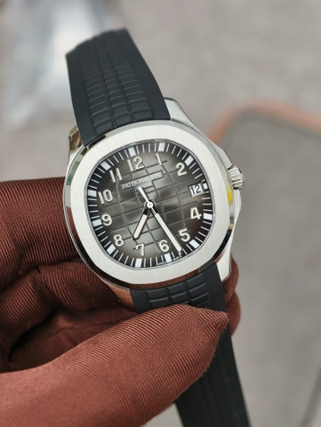 PATEK PHILIPPE Aquanaut 5167A Black Face-40mm-Calibre 330