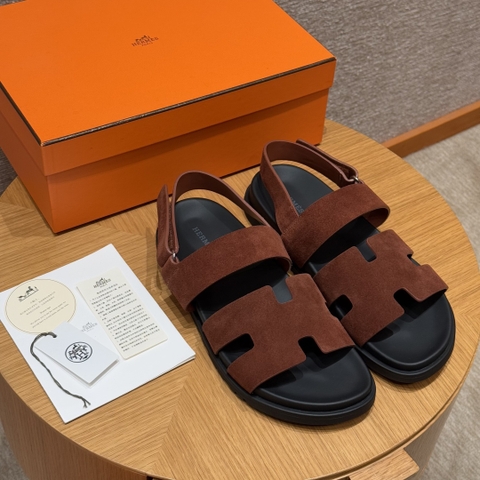 JD-650 179 Genius Nam Sandal Chamois Lesther