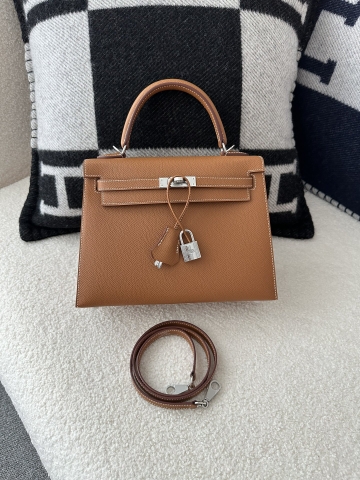 Kelly 25cm in Imported Epsom Leather, CK37 Gold with Silver Hardware