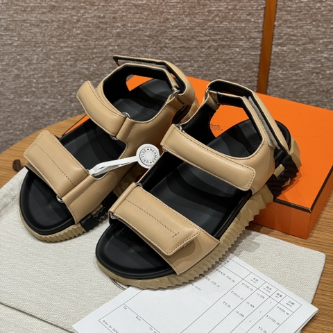 JD-560 - 088 Junior Sandals in Natural Beige Calfskin with Rubber Outsole