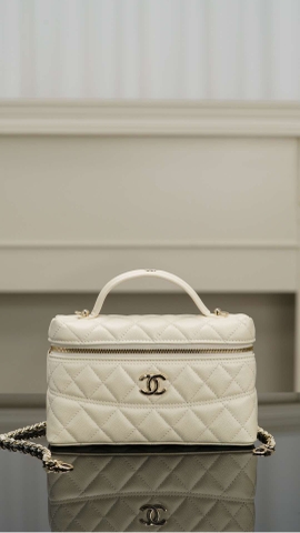 Chanel 25c Handbag Box Lychee Cowhide Cream