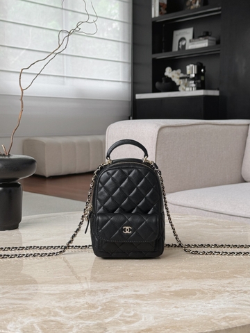 CHANEL BAG 18