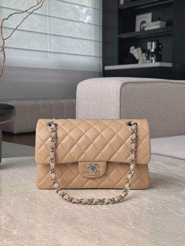 Chanel 38