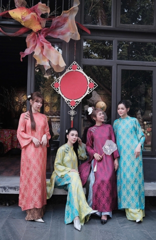 Áo dài gấm thọ cao cấp - AD56