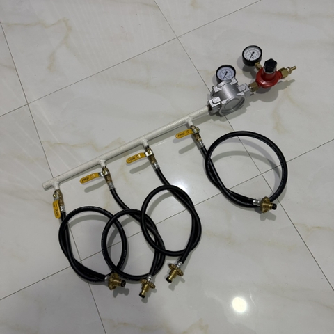 Bộ van gas, Cấp gas 4 bình điều áp tổng Italia có lọc gas