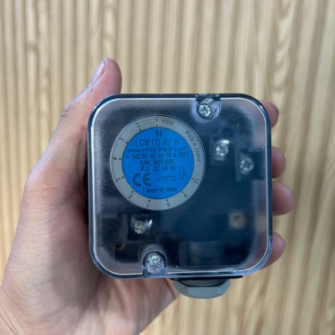 Công tắc áp gió LGW10 A2 P