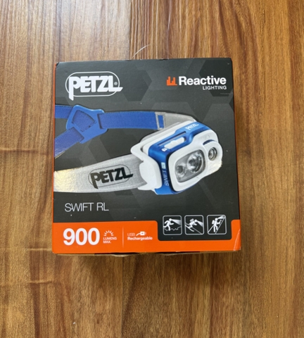 Đèn Petzl Swift RL 900