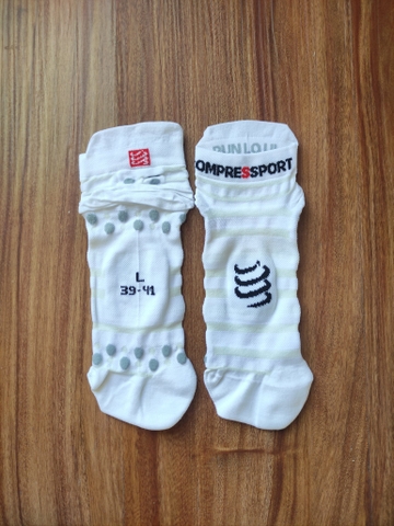 Tất cổ ngắn Compressport Pro Racing Socks v4.0 Ultralight Low (Unisex)
