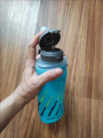 Bình mềm đai cầm tay Hydrapak SkyFlask Speed 500ml