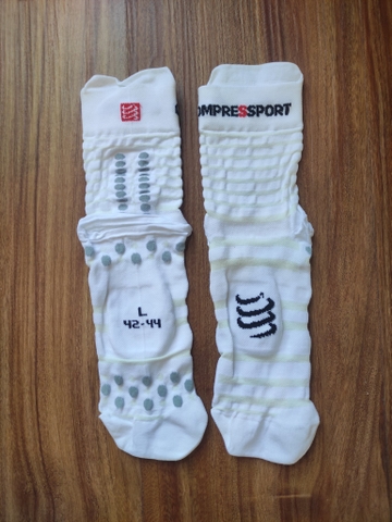 Tất cổ cao Compressport Pro Racing Socks v4.0 Ultralight High (Unisex)