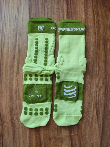 Tất chạy địa hình Compressport Pro Racing Socks V4.0 Trail (Unisex)