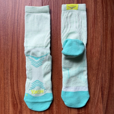 Tất cổ vừa Hoka Bondi Quarter Run Socks