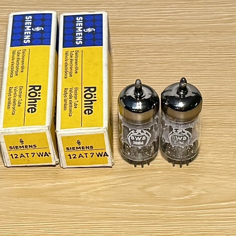 Bóng Đèn 12AT7WA. Siemens 12AT7WA / ECC81 Trip Mica Test New