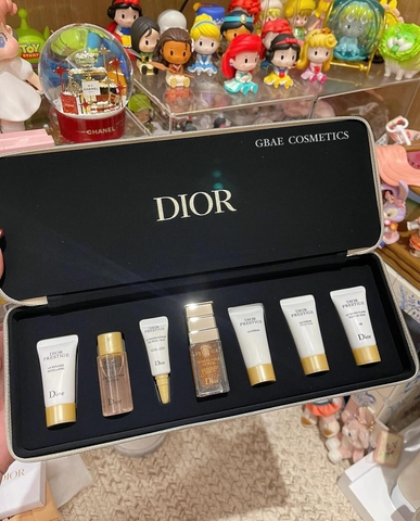 Set dưỡng da DIOR Pressitige mini 7 món Limited 2024