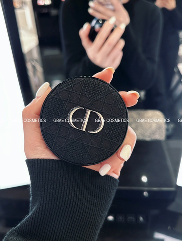 Phấn Nước Cushion DIOR Forever Case Embroidered Cannage Màu Đen (case+lõi)