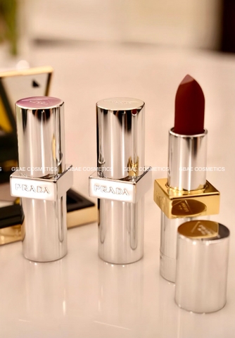Son Dưỡng Prada Beauty Moisturizing Lip Balm Fullsize