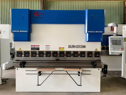 Máy Chấn NC 125 Tấn 2M5