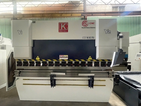 Máy Chấn CNC 170Tấn 3M2