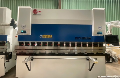 Máy Chấn CNC 110T 3M2