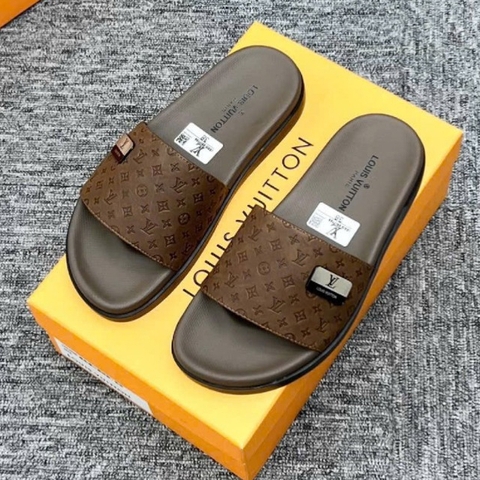 Dép nam lv quai ngang tag logo kim loai, quai da cao cấp họa tiết vân chìm sang trọng full box