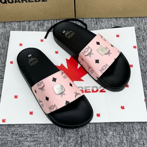 Dép Nam Nữ MờCêMờ Hồng Quai Ngang Đính Tag Logo kim loại SIêu Đẹp full box - Dép Quai Ngang Nam Nữ M.C.M Phối Màu