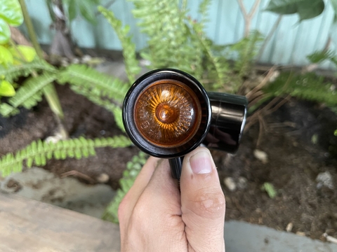 Đèn Signal MOTONE tình trạng 80%