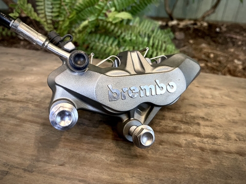 Combo phuộc & heo dầu BREMBO - TRIUMPH SPEED TWIN 900