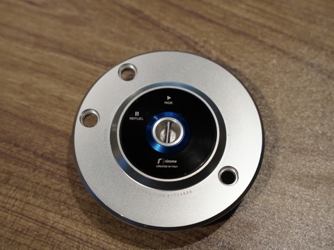 Nắp bình xăng Rizoma cho BMW Rninet - 292 KG