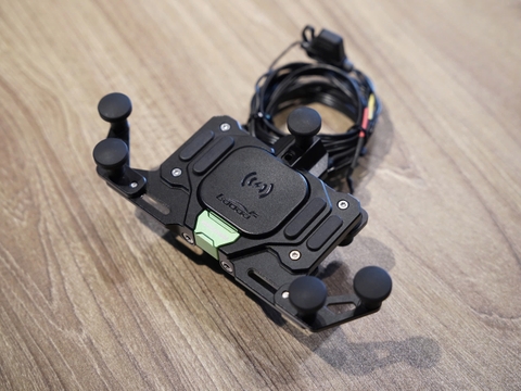 Kẹp điện thoại Loboo có sạc - 313