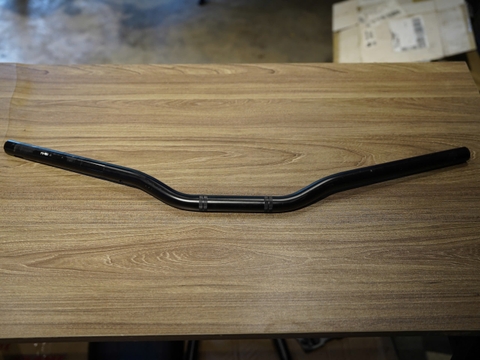 Ghi đông thân 25mm - tay 25mm đen mờ - 359