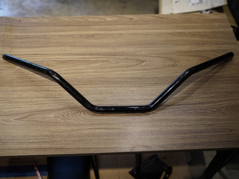 Ghi đông cao thân 22mm - tay 22mm đen bóng - 360