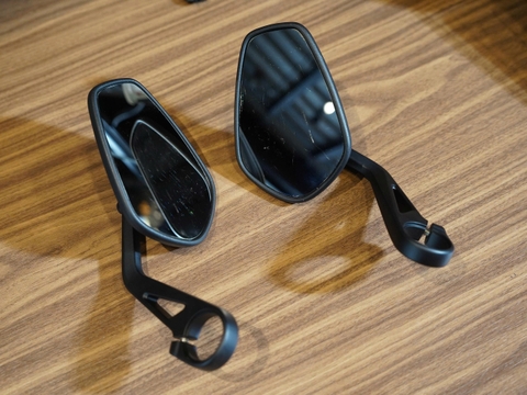 Gương gù Triumph - 497