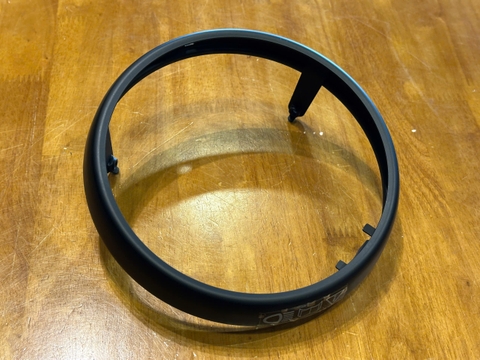 Viền đèn zin Triumph T100/T120/Street Twin - 533 G