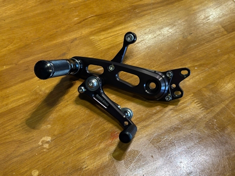 Bộ gác chân Baby Face cho Triumph street Twin/Street Cup, Street Scrambler, T100, T120 - 656KG