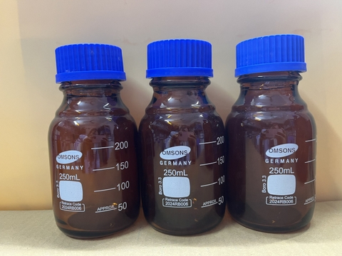 Chai trung tính nâu nắp vặn xanh 250ml, Hãng OMSONS GERMANY