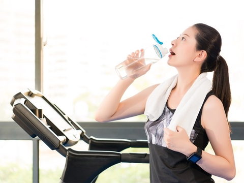 Tập Gym Nên Uống Gì? Bí Quyết Bổ Sung Nước Và Dinh Dưỡng Cho Gymer