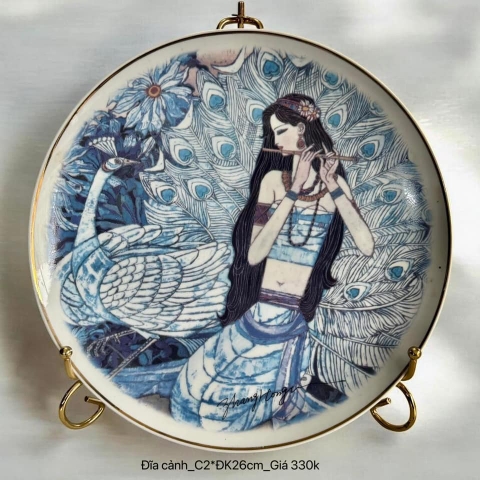 Đĩa cảnh thiếu nữ và công trắng