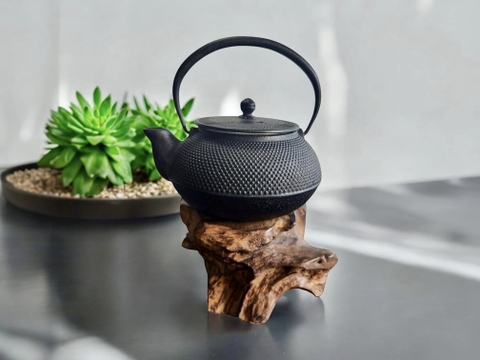 Ấm Gang Tetsubin Chấm Bi Triện nổi lọc rời