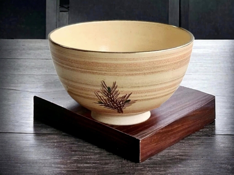 Chawan vẽ lá tùng & chữ thư pháp