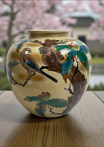 Bình Kutani – Cánh chim mùa lặng gió