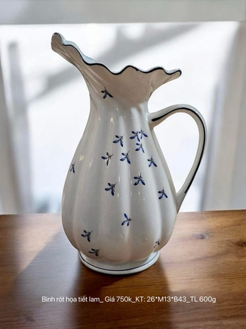 Bình rót hoạ tiết lam