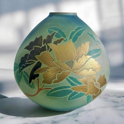 Bình Kutani triện xanh