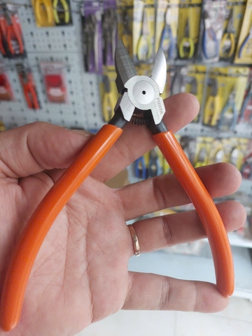 Kìm cắt nhựa lưỡi tròn Fujiya APN-150RS