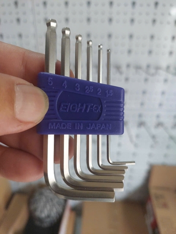 Bộ lục giác đầu bi ngắn Eight TS-6