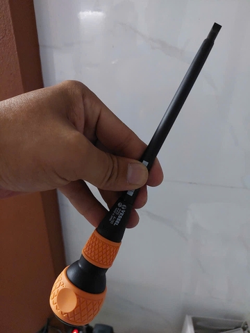 Tô vít cách điện cán tròn Vessel No.225-6x150