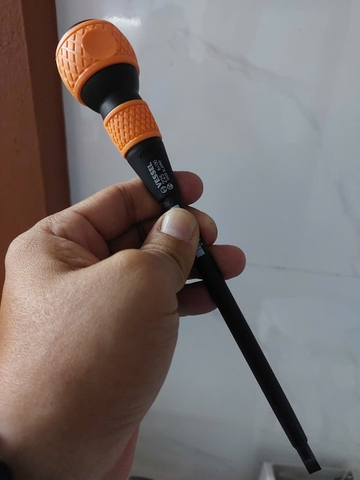 Tô vít cách điện cán tròn Vessel No.225-6x150