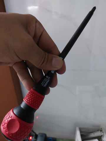 Tô vít cách điện cán tròn Vessel No.225+2x150