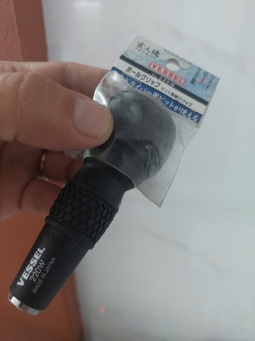 Chuôi tô vít  cán tròn VESSEL 220W