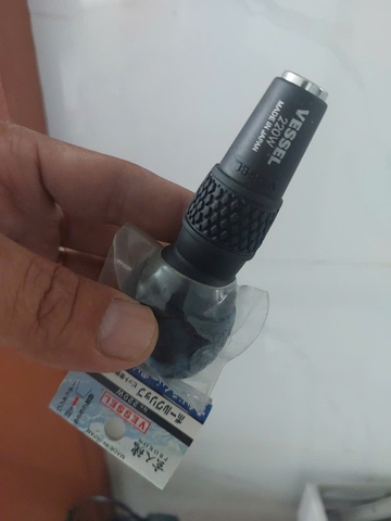 Chuôi tô vít  cán tròn VESSEL 220W